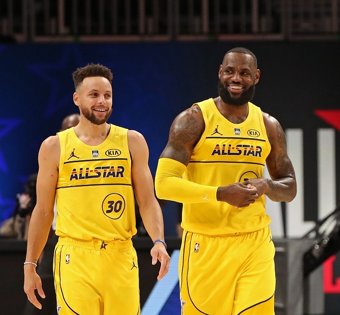 开云app下载-ESPN评全明星名单：库里值得首发 华子略有遗憾 老詹定能延续纪录