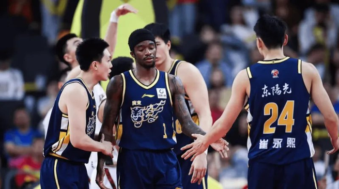 开云app下载-广东输辽宁遭4坏消息！三分+内线全崩，崔永熙低迷，陈家政无地位|胡明轩|杜润旺|徐杰|付豪|比赛_新浪体育_新浪新闻